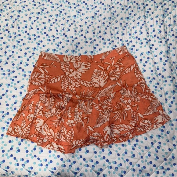 Forever 21 Floral Mini Skirt - Picture 1 of 4